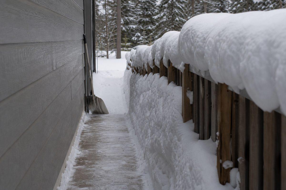 Sidewalk & Walkway Shovelling in Thunder Bay
